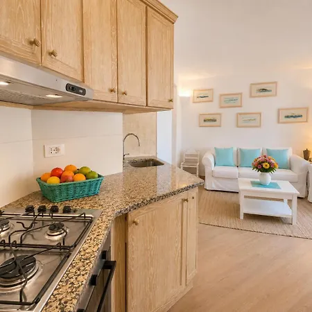 Sea View Three Bedroom With Panoramic Terrace Байя Сардиния